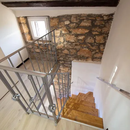 Nyaraló 'frane' Mit Eigenem Pool By Interhome Rakotule
