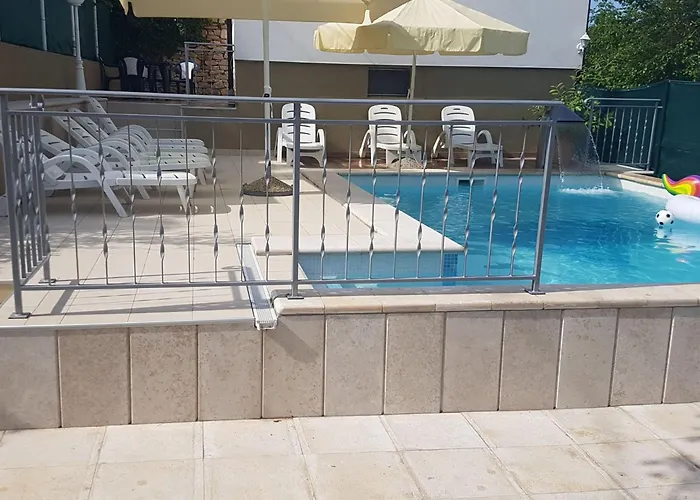 Holiday home 'frane' Mit Eigenem Pool By Interhome *