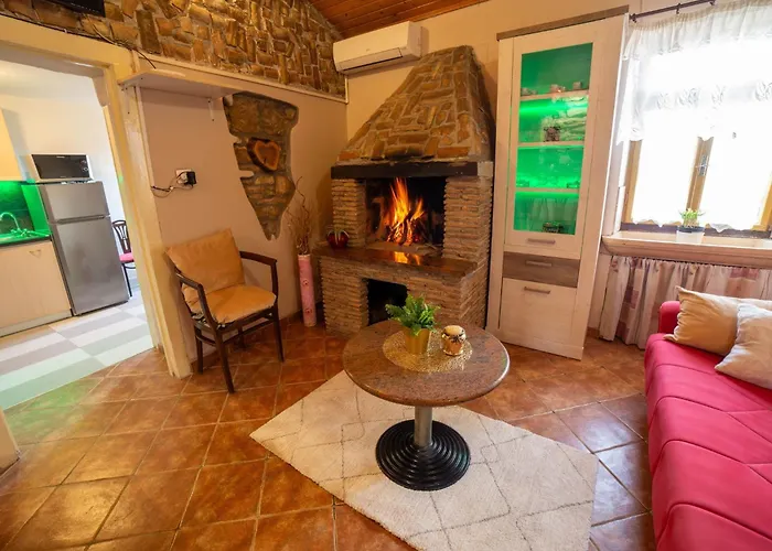 'frane' Mit Eigenem Pool By Interhome