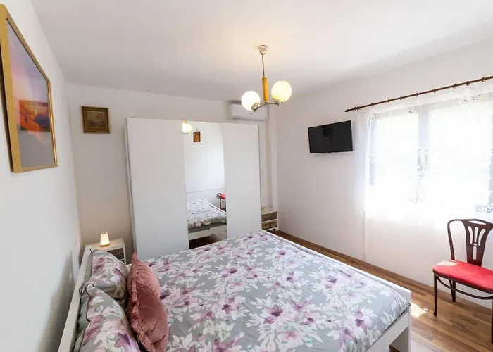 'frane' Mit Eigenem Pool By Interhome Rakotule