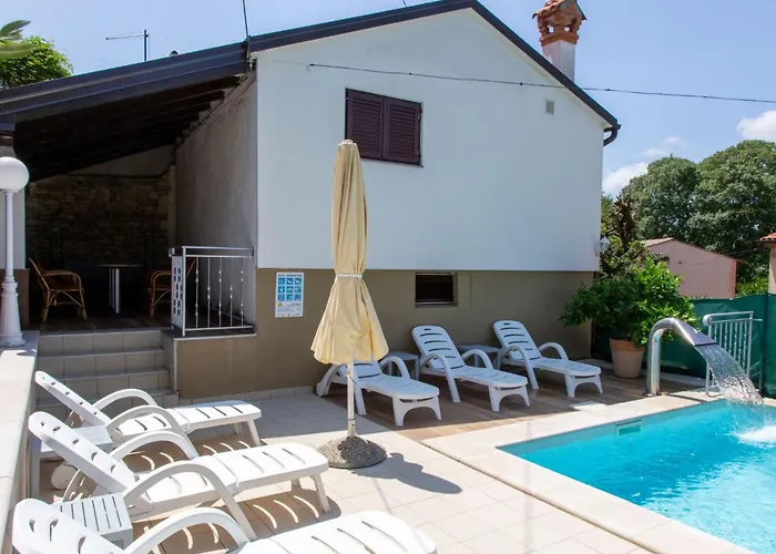 'frane' Mit Eigenem Pool By Interhome